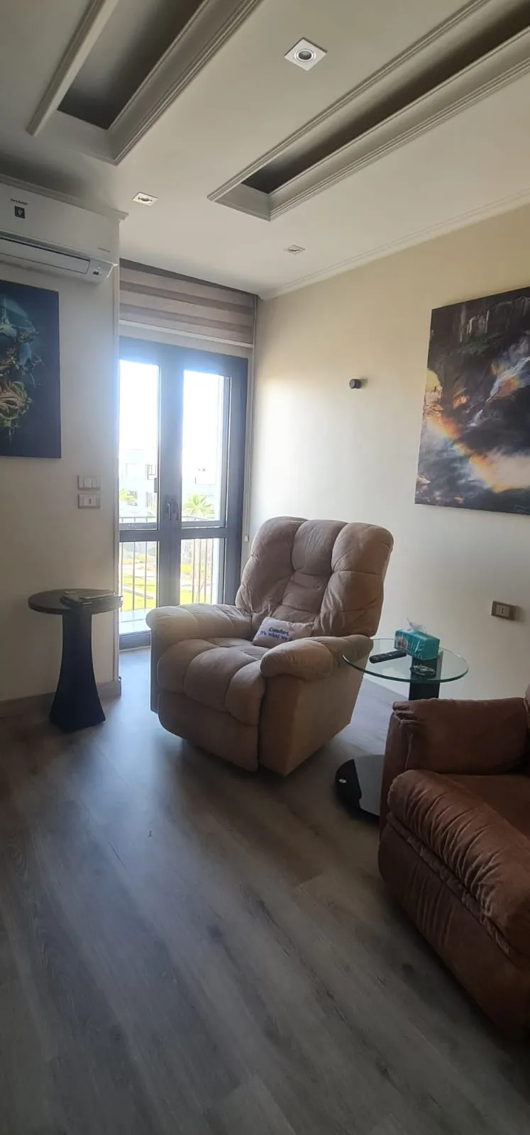 Apartment for sale in VYE SODIC in New Zayed of 210 m² with 3 bedrooms