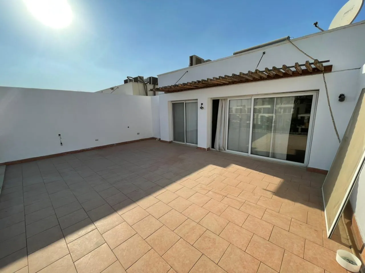 Townhouse for sale in West Town in October Gardens of 294 m² with 4 bedrooms