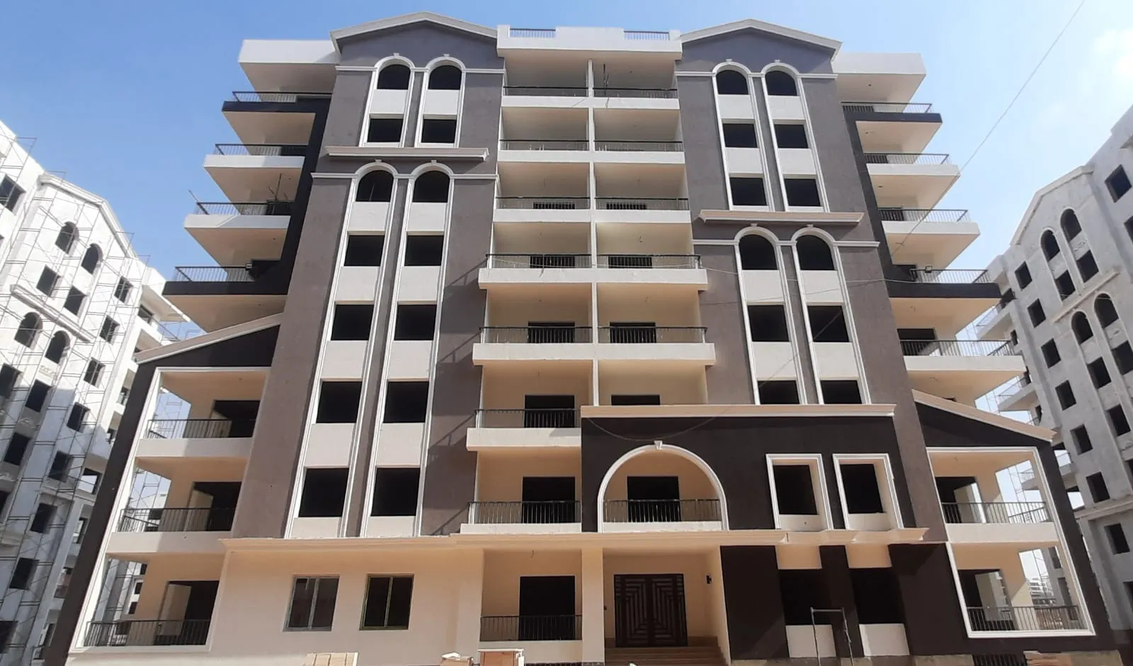 Apartment for sale in Catalan in New Capital City of 175 m² with 3 bedrooms