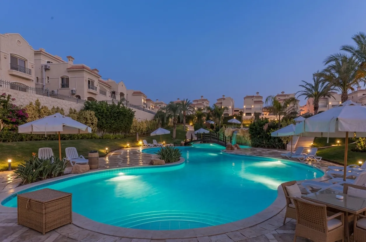 Villa for sale in El Patio 5 East in El Shorouk of 210 m² with 3 bedrooms