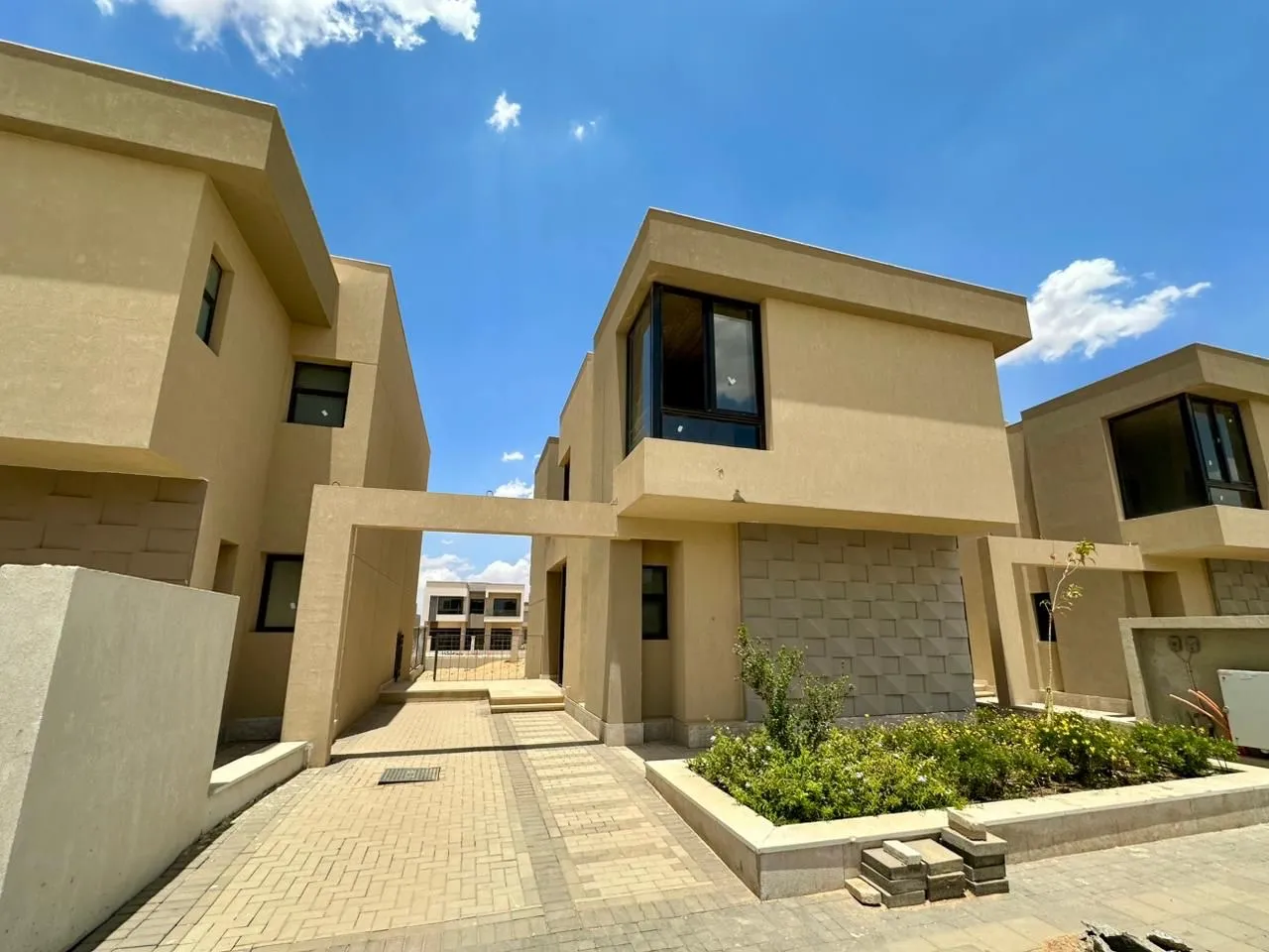 Villa for sale in Badya in October Gardens of 198 m² with 3 bedrooms