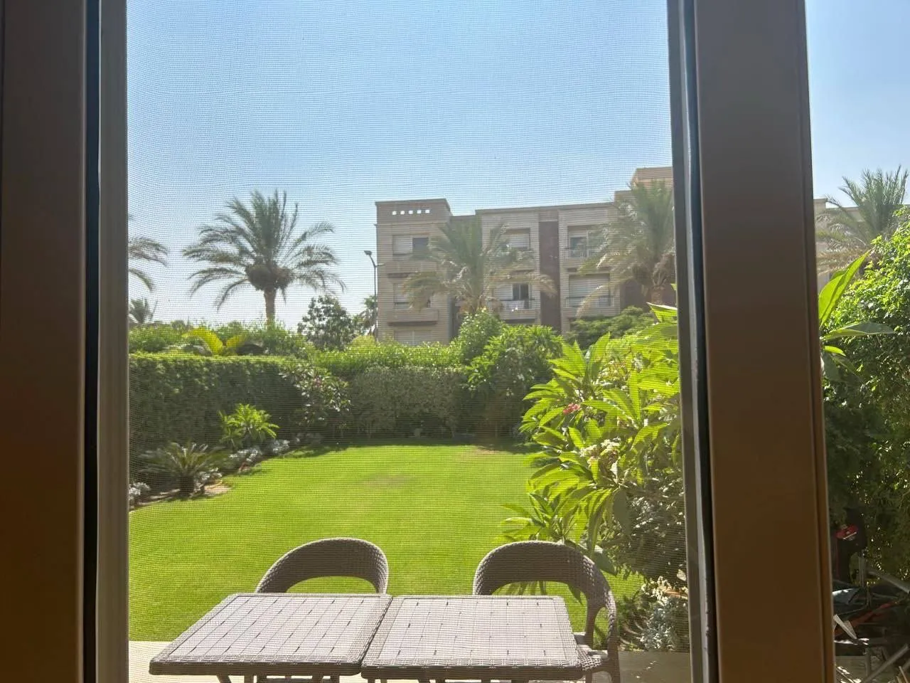 Townhouse for sale in New Giza in 6th of October City of 324 m² with 4 bedrooms