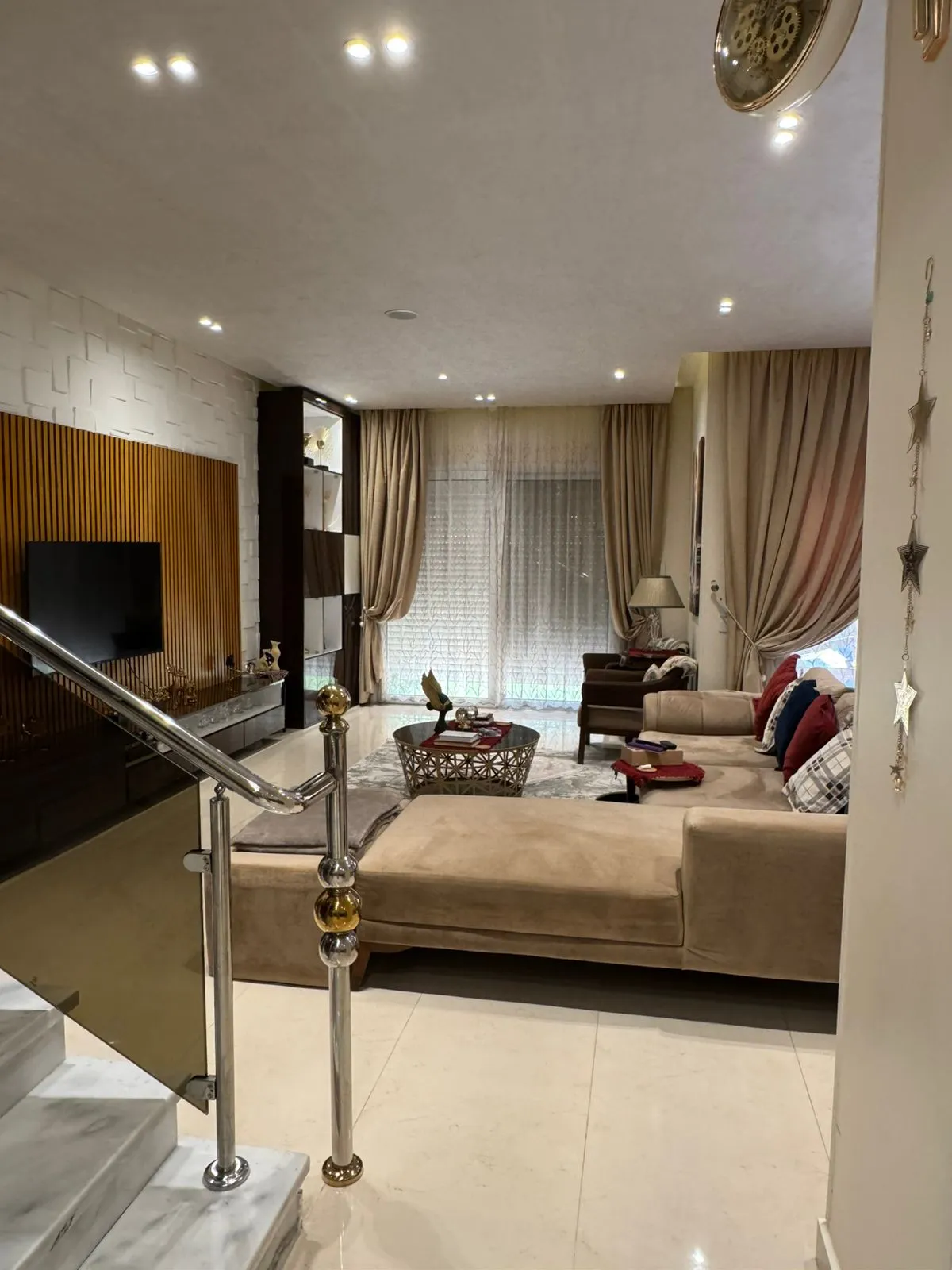 Townhouse for sale in Palm Valley in 6th of October City of 377 m² with 4 bedrooms