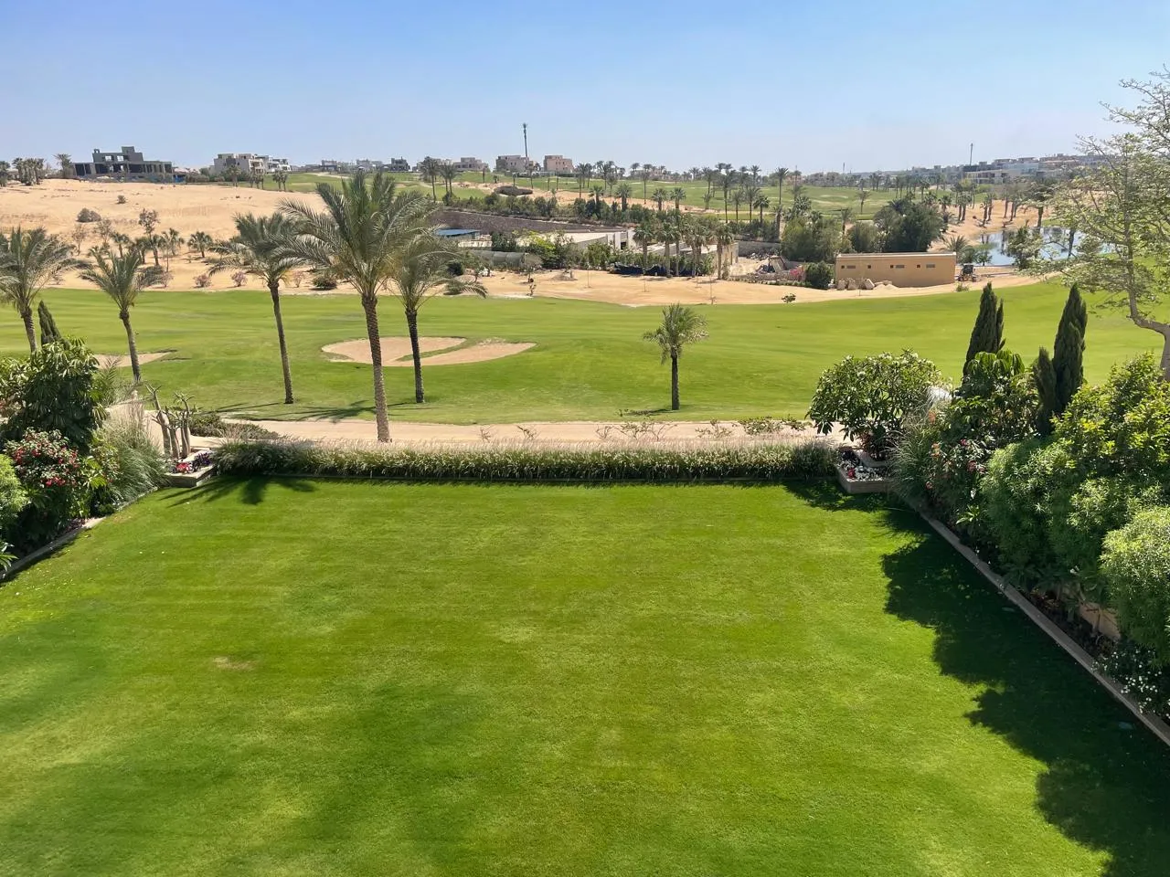 Villa for sale in Palm Hills Golf Views in 6th of October City of 850 m² with 4 bedrooms