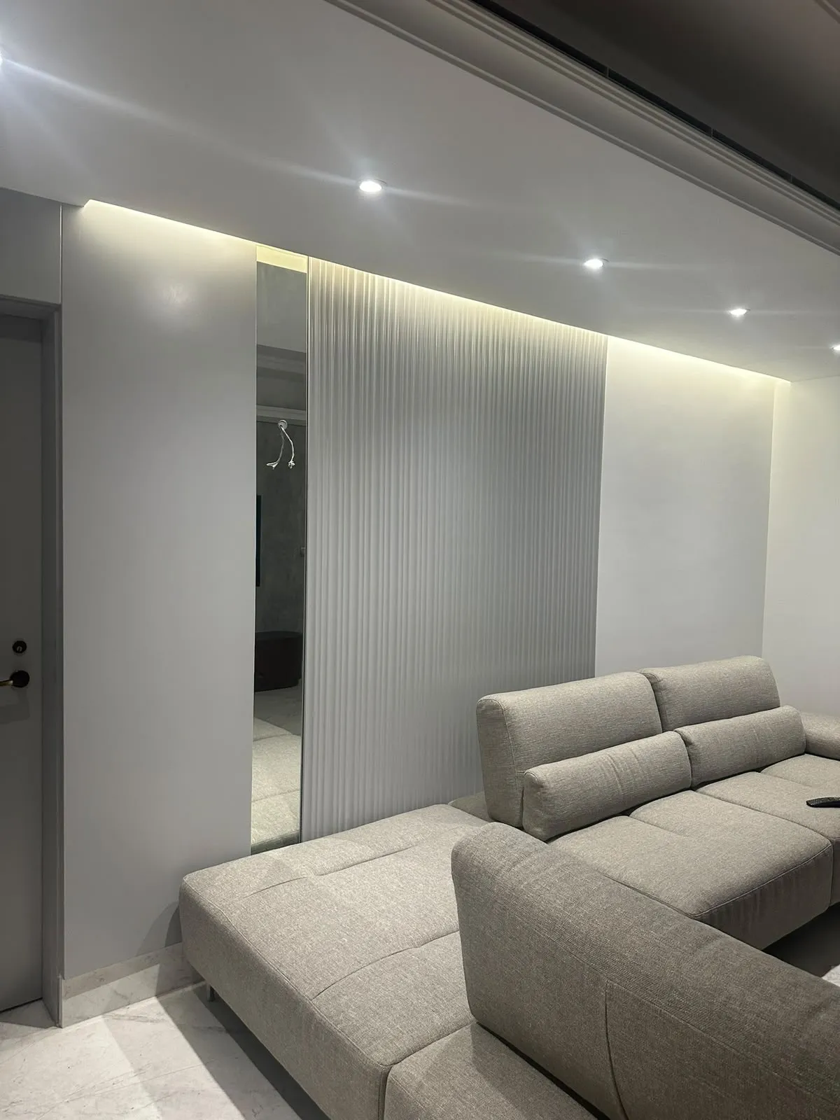 Apartment for sale in Nile Pearl Tower in Maadi of 123 m² with 1 bedrooms