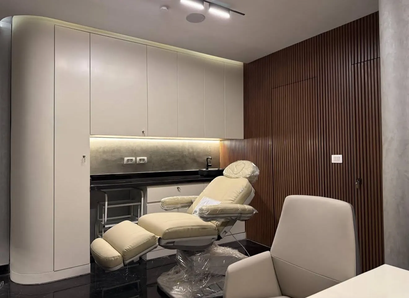 Medical for sale in Westown Medical Center in El Sheikh Zayed of 79 m² with 0 bedrooms