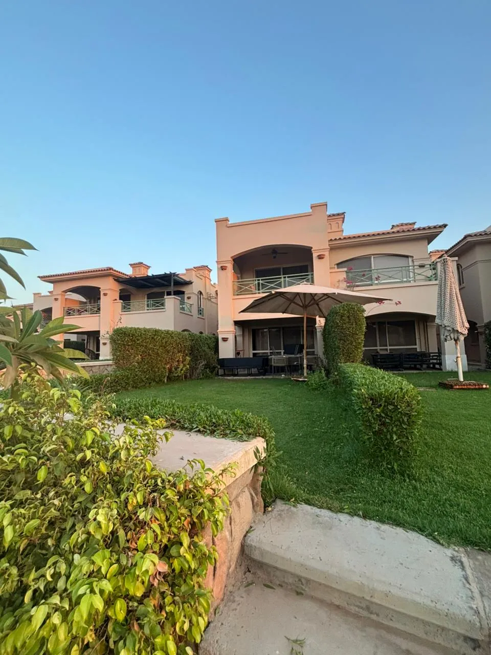 Twinhouse for sale in La Vista Gardens in Ain Sokhna of 185 m² with 4 bedrooms