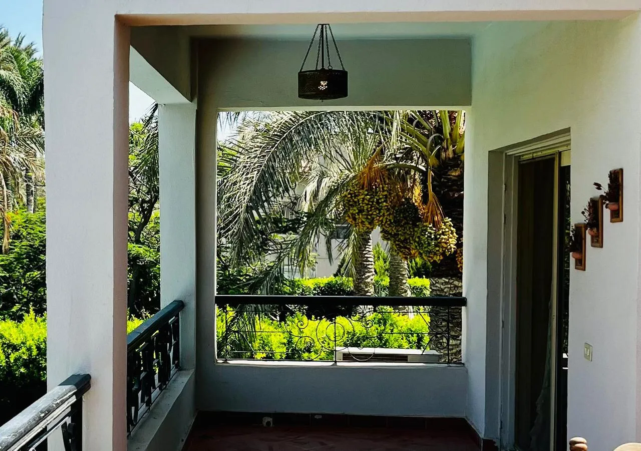 Villa for sale in Golf Solimania in New Sphinx of 450 m² with 4 bedrooms