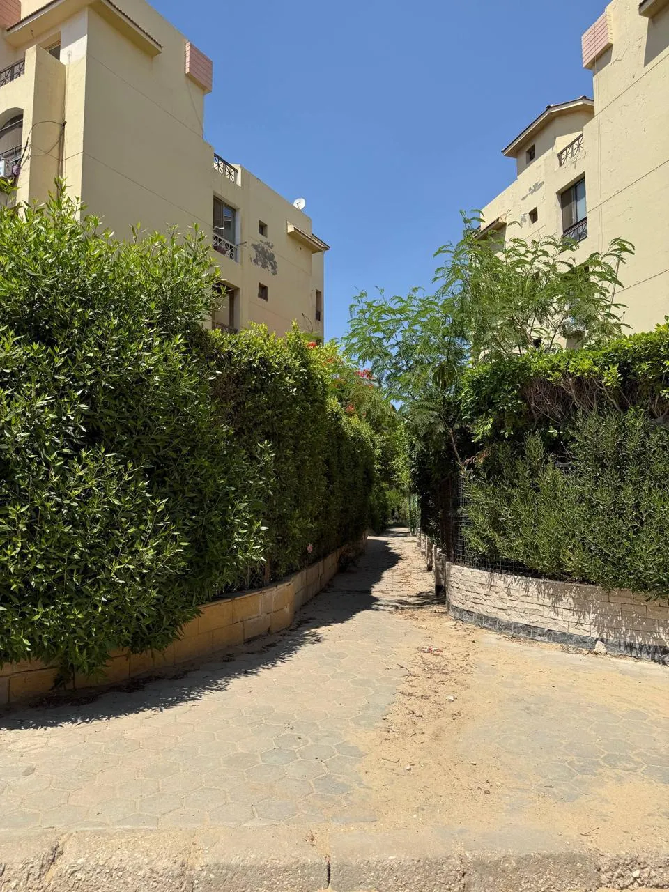 Apartment for sale in Hay El Ashgar in 6th of October City of 234 m² with 4 bedrooms