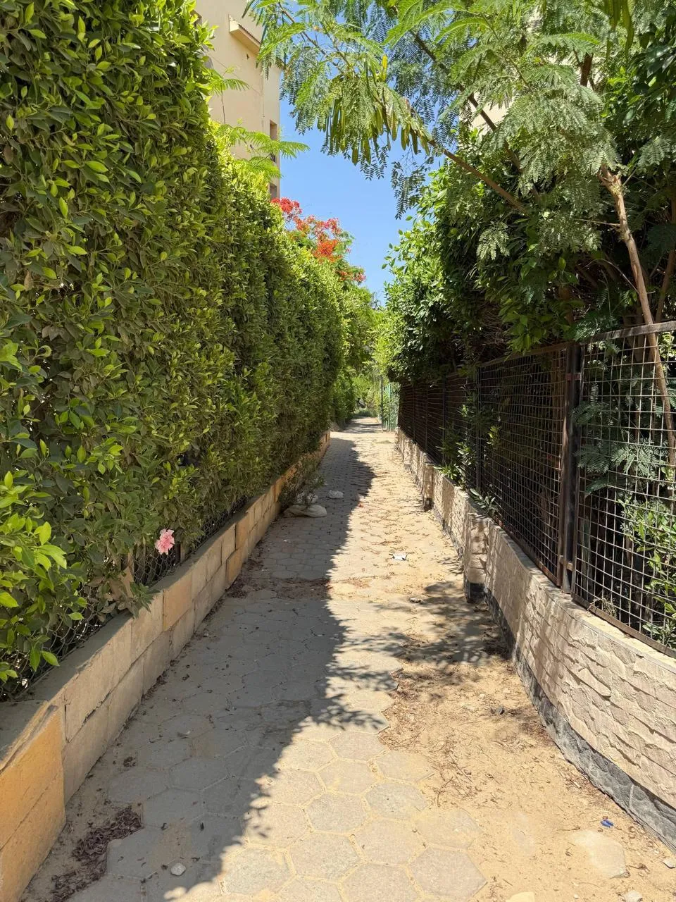 Apartment for sale in Hay El Ashgar in 6th of October City of 234 m² with 4 bedrooms