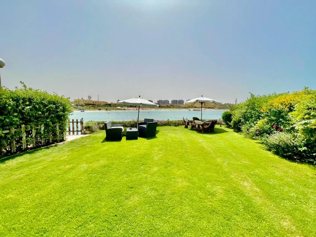 Villa for sale in Marina 6 in Al Alamein of 270 m² with 6 bedrooms