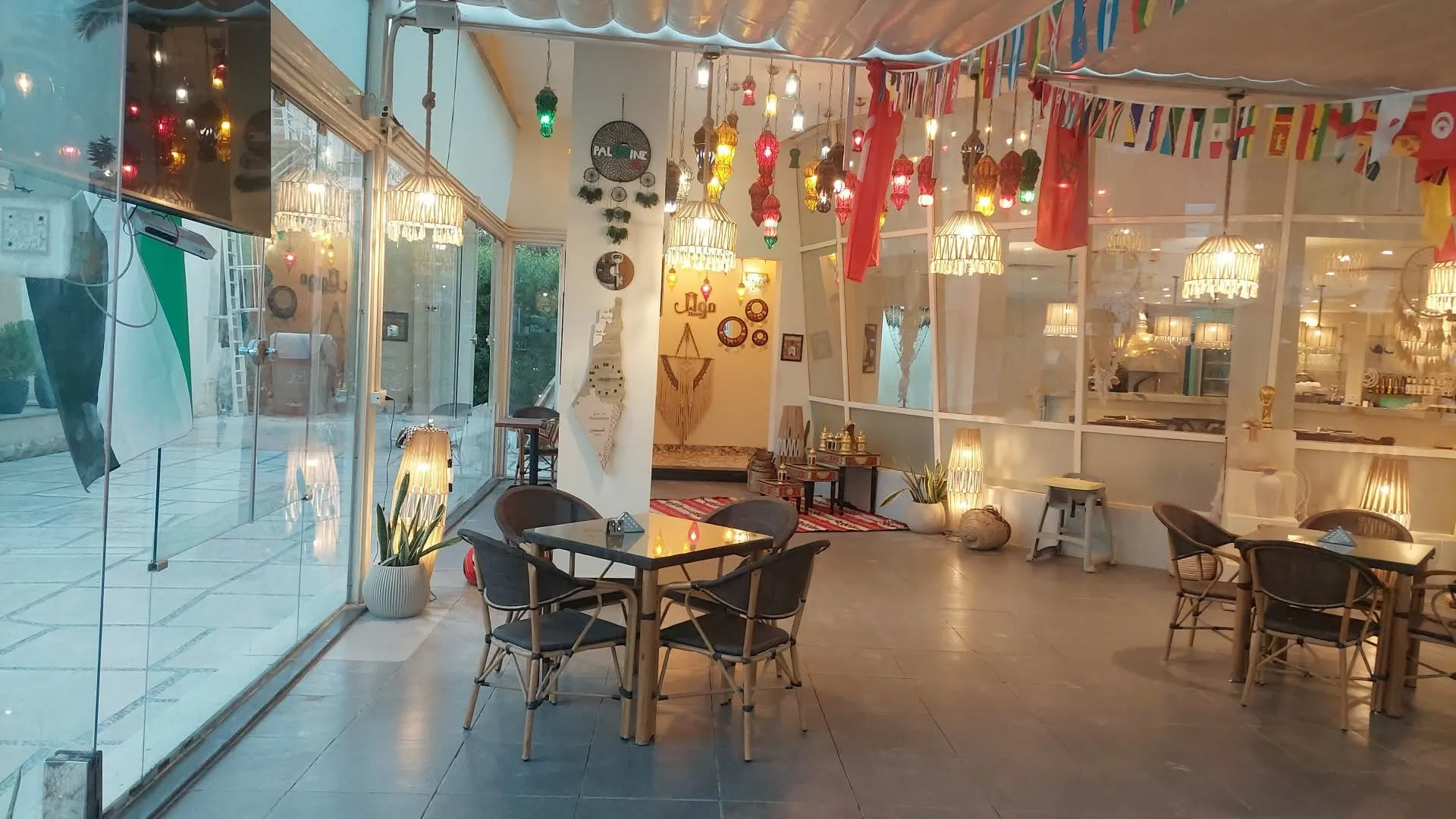 Retail for sale in El Rehab  in New Cairo of 172 m² with 0 bedrooms