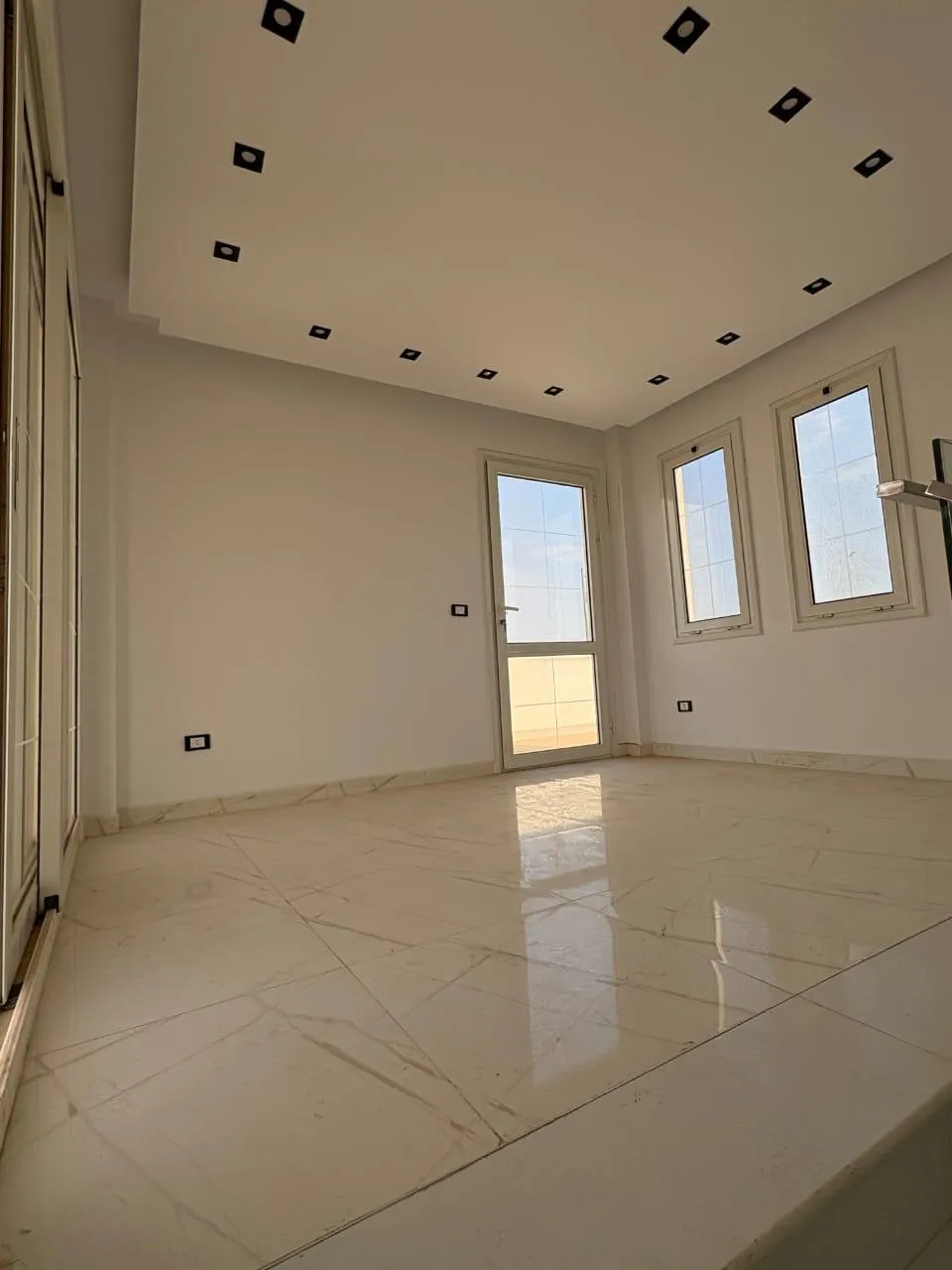 Villa for sale in Mountain View Chillout Park in Northern Expansion of 313 m² with 4 bedrooms