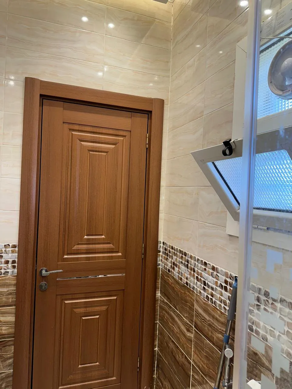 Villa for sale in El Rehab in New Cairo of 221 m² with 4 bedrooms