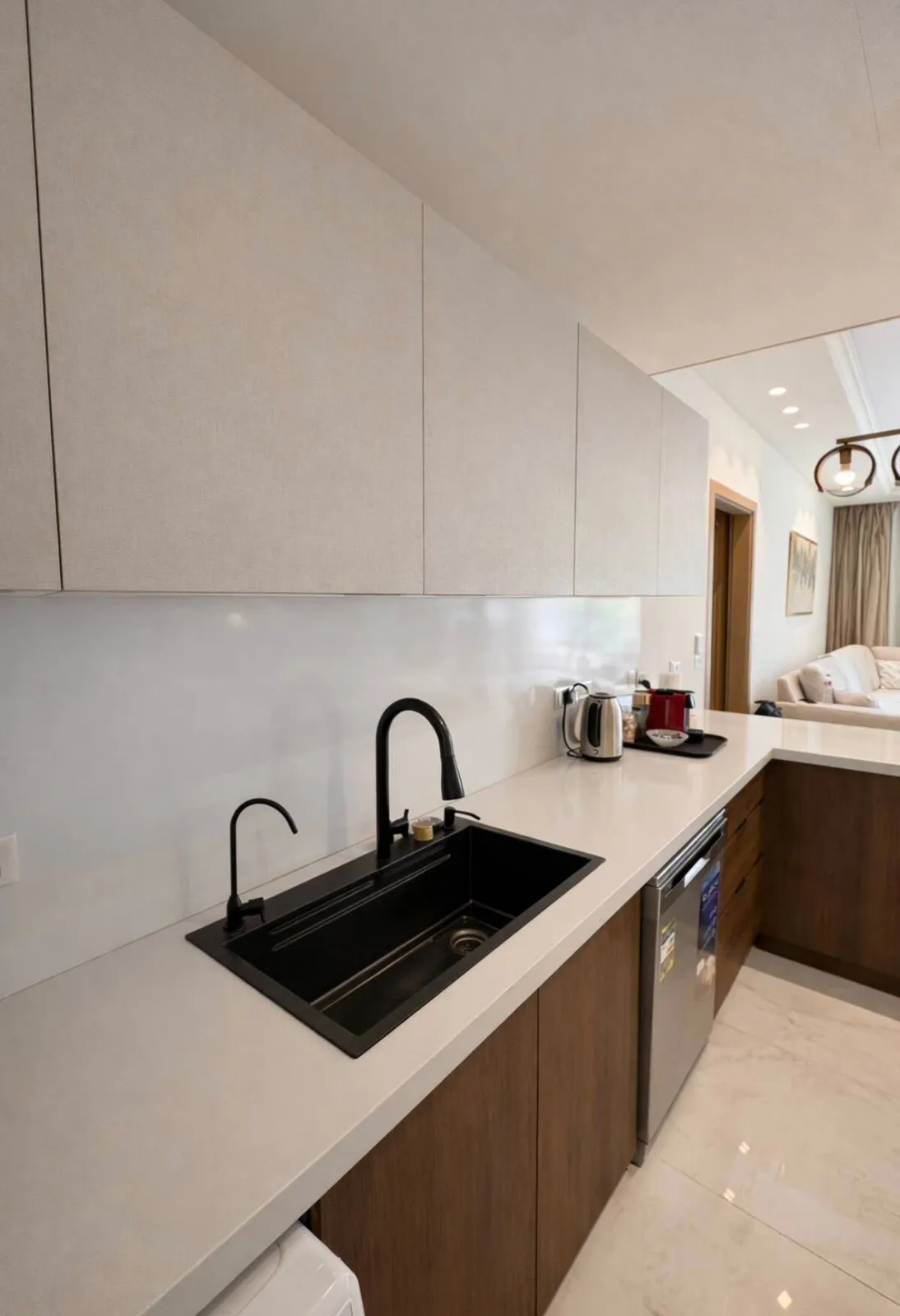Apartment for sale in Lake View Residence in Golden Square of 140 m² with 2 bedrooms