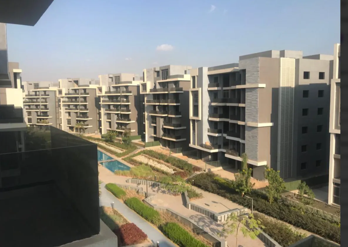 Apartment for sale in Sun Capital in October Gardens of 156 m² with 3 bedrooms