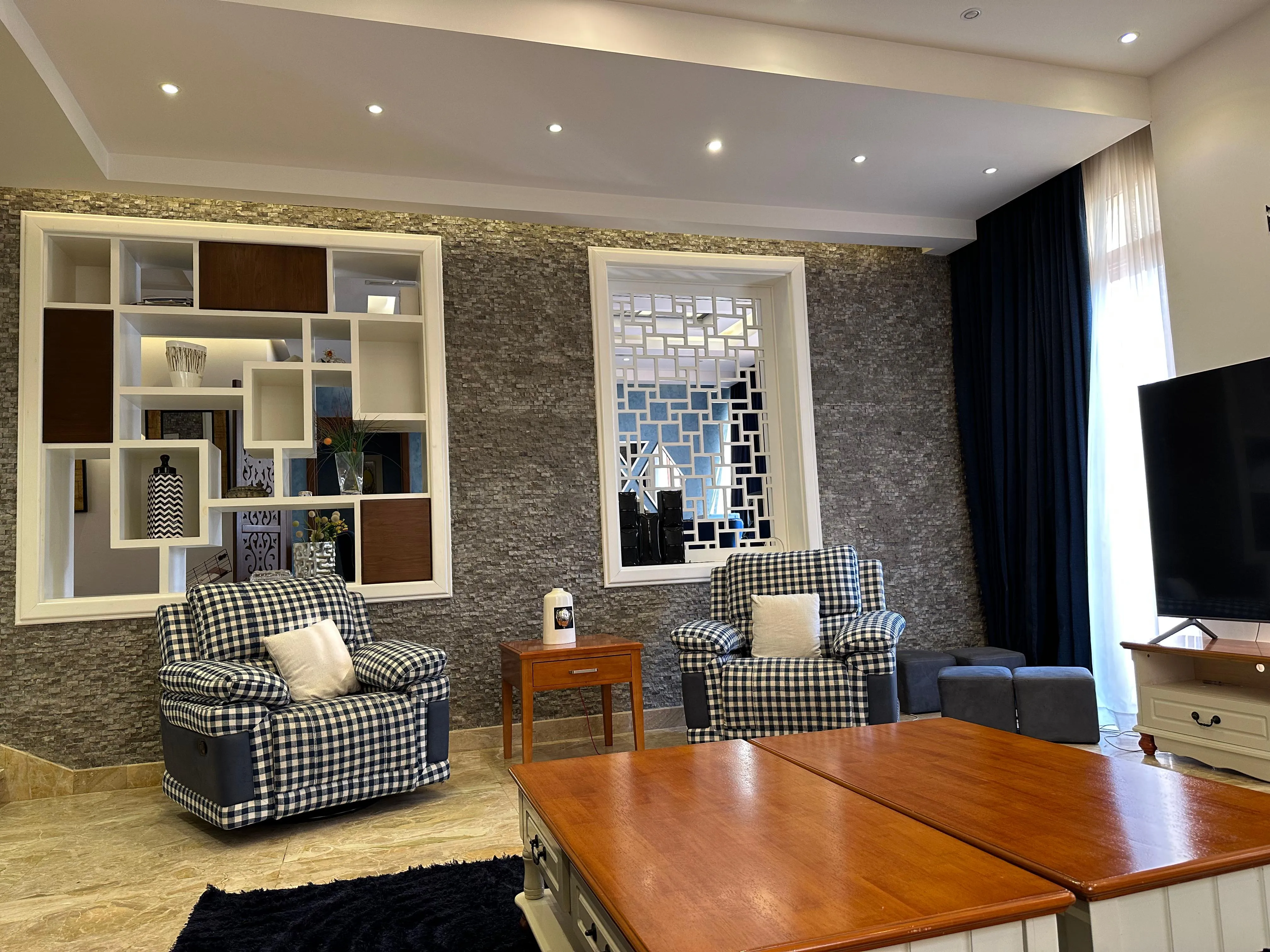 Villa for sale in Beverly Hills in 6th of October City of 525 m² with 4 bedrooms