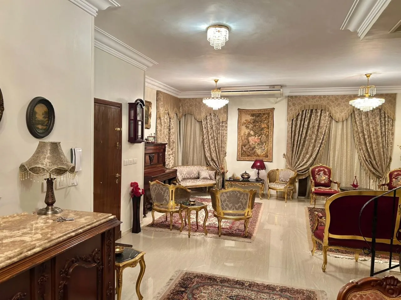 Townhouse for sale in El Rehab in New Cairo of 210 m² with 3 bedrooms