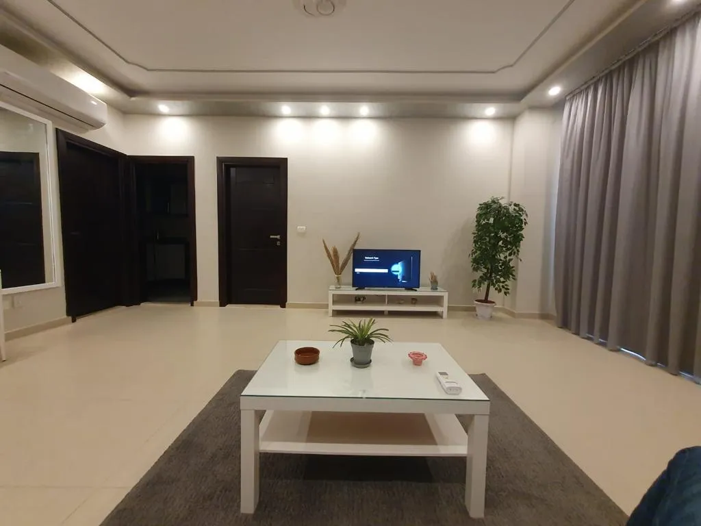 Apartment for sale in Hyde Park in 6th settlement of 84 m² with 1 bedrooms