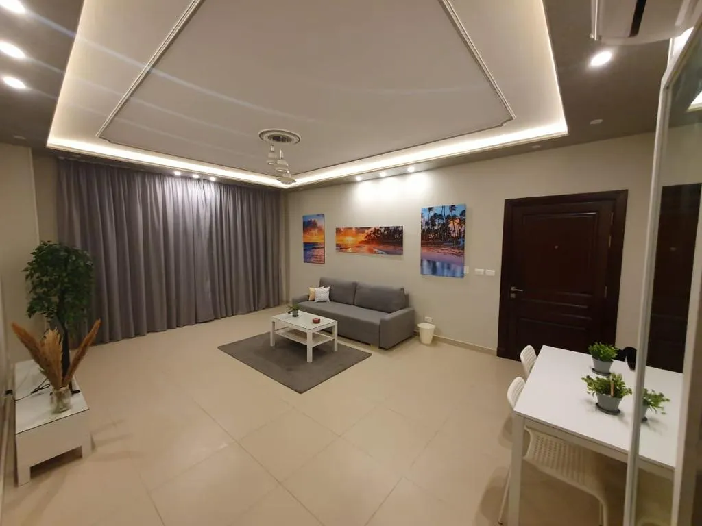 Apartment for sale in Hyde Park in 6th settlement of 84 m² with 1 bedrooms