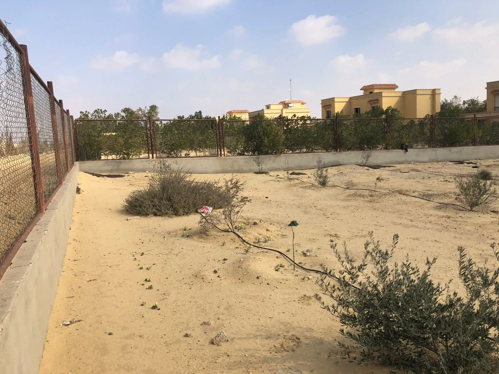 فيلا للبيع في وادي النخيل في الشيخ زايد الجديدة بمساحة 450 م² تتكون من 4 غرف