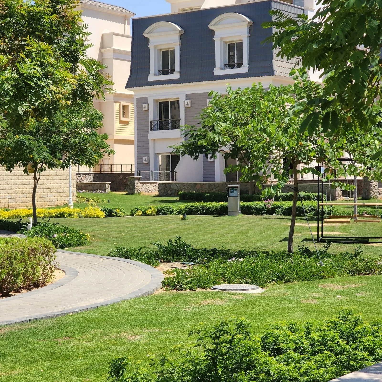 Villa for sale in Mountain View Chillout Park in Northern Expansion of 313 m² with 4 bedrooms