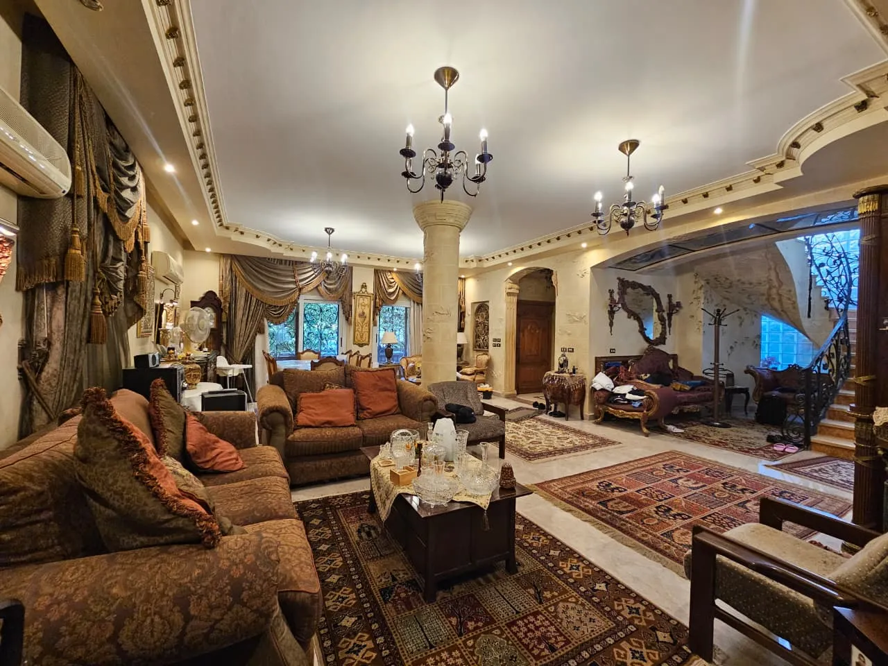 Villa for sale in El Rehab in New Cairo of 267 m² with 3 bedrooms