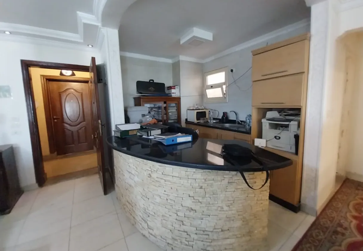 Office for sale in Beverly Hills in 6th of October City of 120 m² with 0 bedrooms