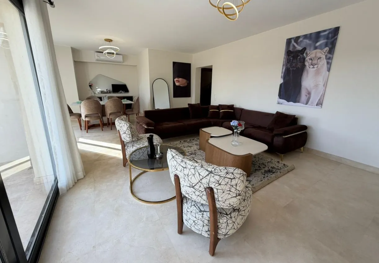 Penthouse for sale in O West Orascom in October Gardens of 161 m² with 3 bedrooms