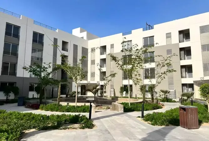 Apartment for sale in Palm Parks in 6th of October City of 171 m² with 3 bedrooms