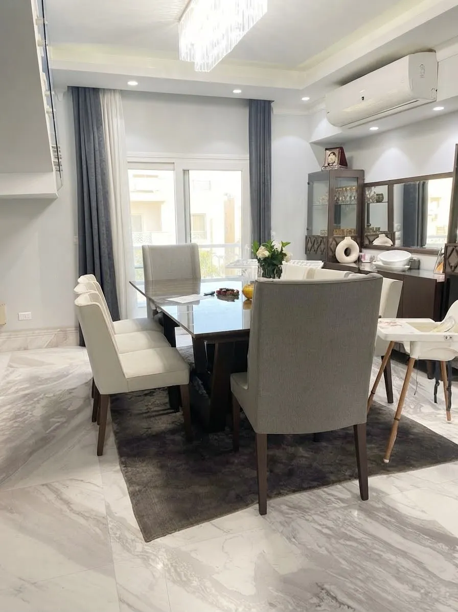 Twinhouse for sale in El Rehab in New Cairo of 220 m² with 3 bedrooms