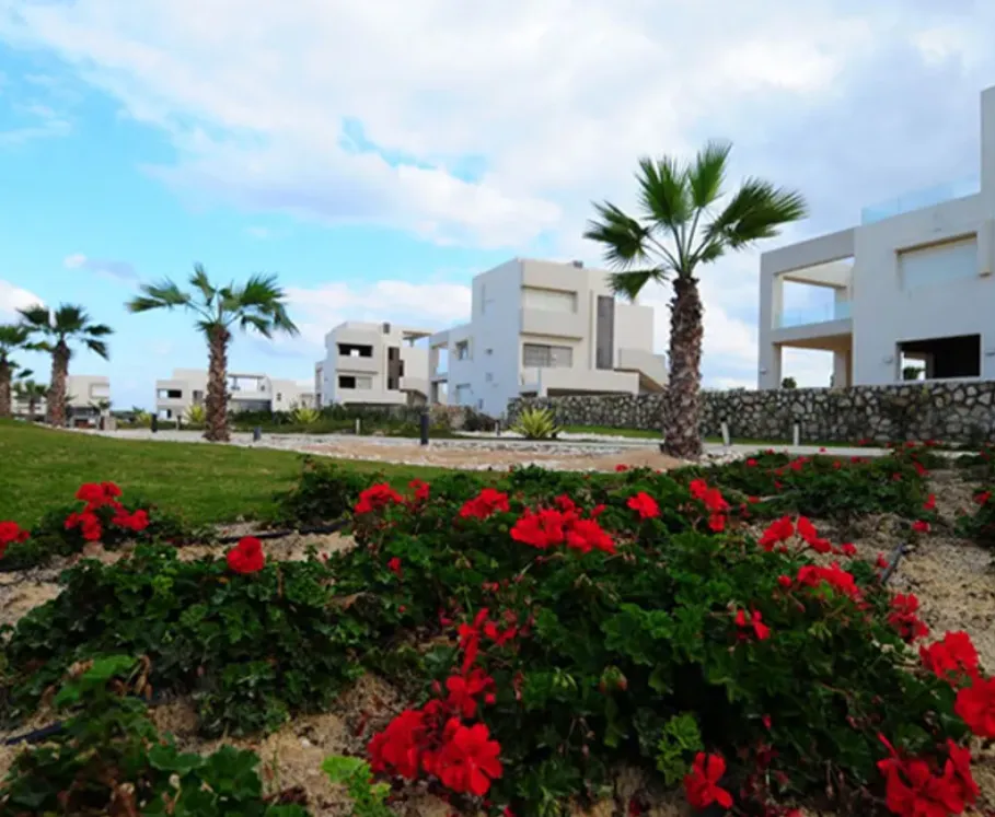 Villa for sale in Hacienda White in Sidi Abdel Rahman of 357 m² with 5 bedrooms