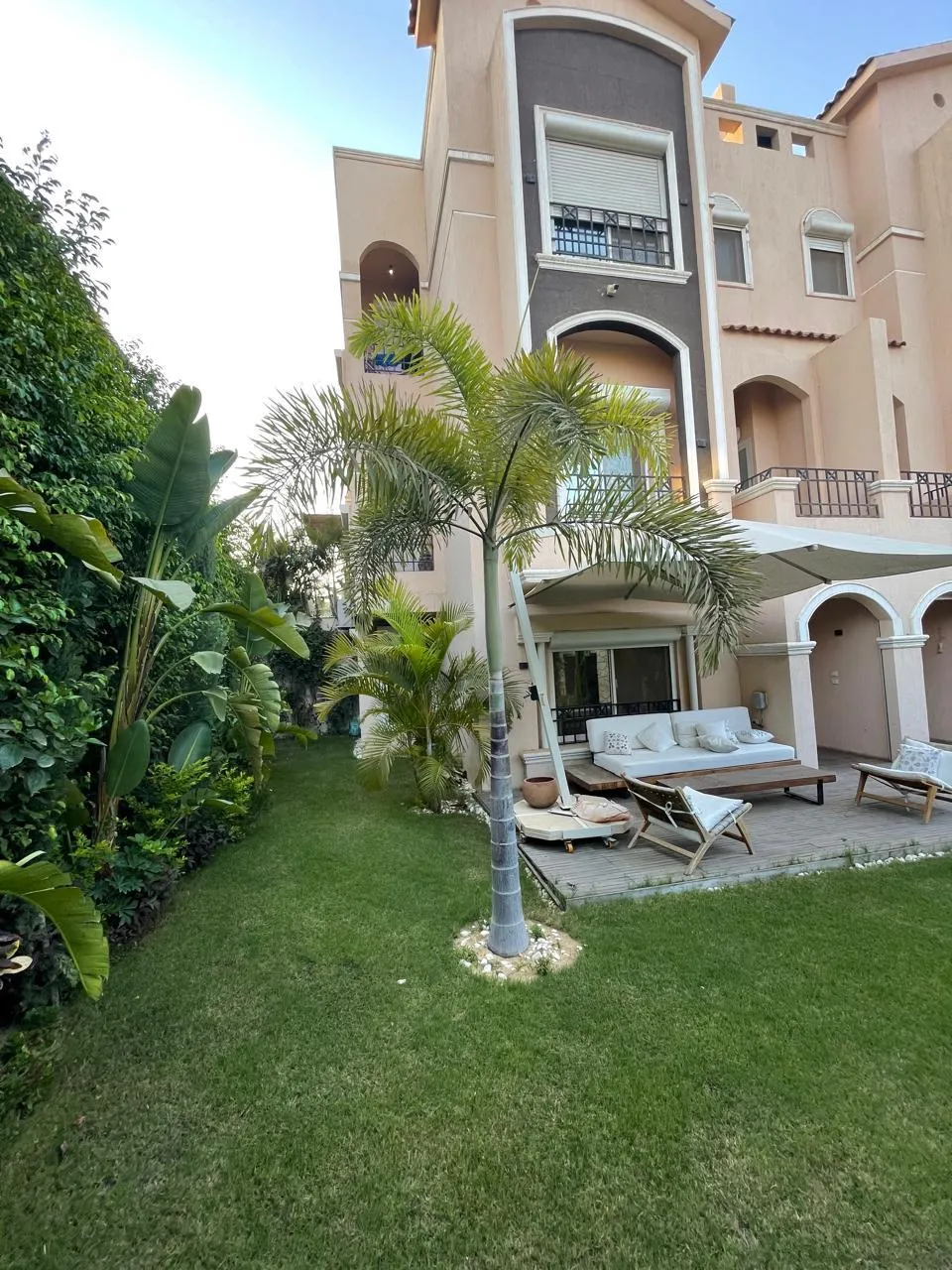 Townhouse for sale in Katameya Gardens in New Cairo of 316 m² with 4 bedrooms