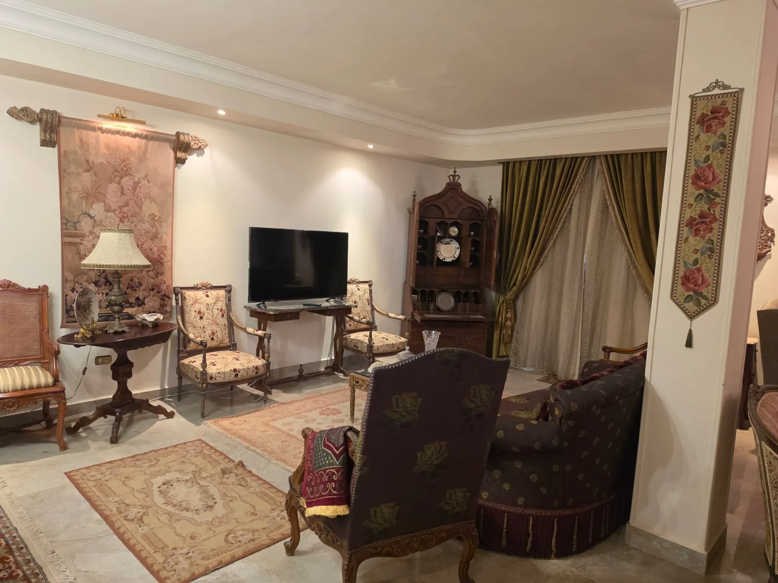 Twinhouse for sale in Greens in El Sheikh Zayed of 303 m² with 3 bedrooms