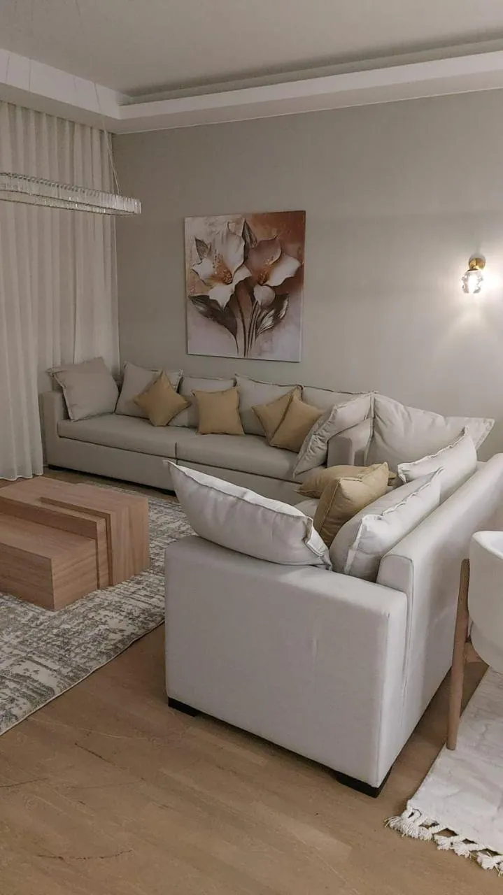 Apartment for sale in AEON Towers in 6th of October City of 168 m² with 2 bedrooms