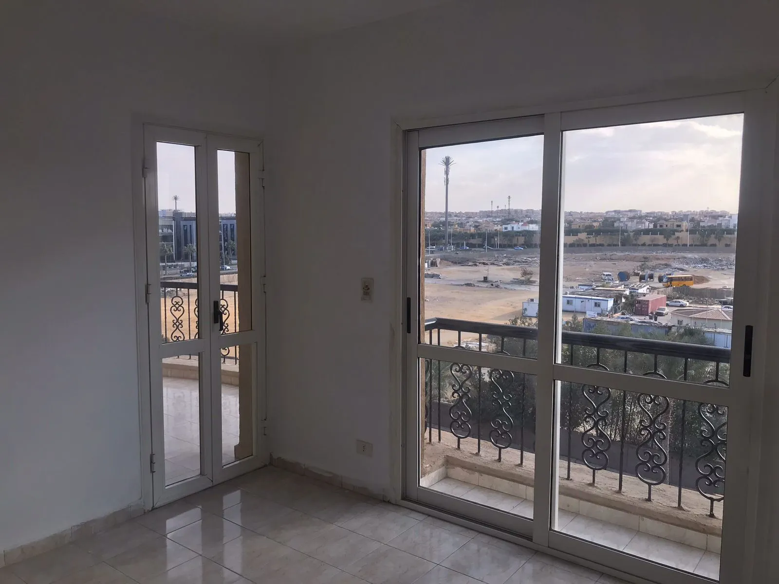 Apartment for sale in El Rehab in New Cairo of 131 m² with 3 bedrooms