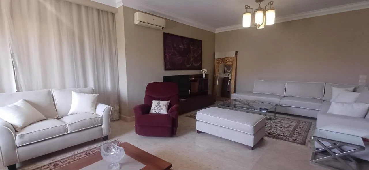 Penthouse for sale in Beverly Hills in 6th of October City of 299 m² with 4 bedrooms