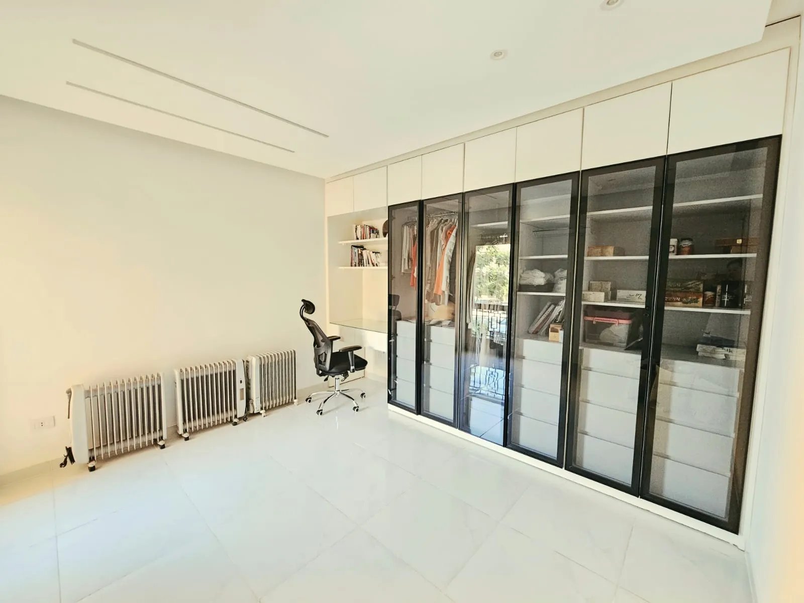 Apartment for sale in Stone Residence in New Cairo of 220 m² with 4 bedrooms