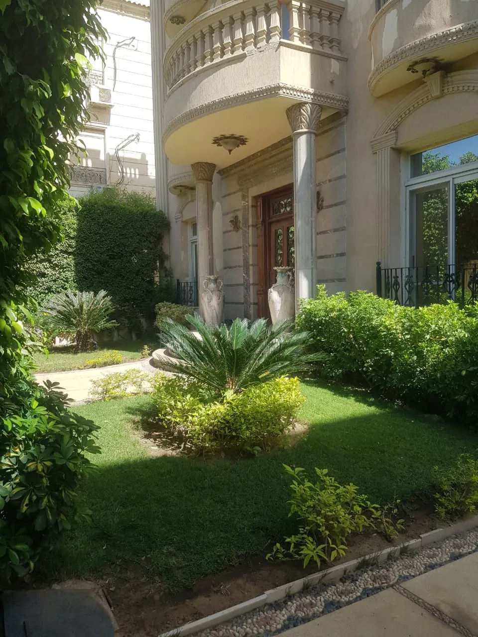 Villa for sale in West ElGolf in New Cairo of 1275 m² with 14 bedrooms