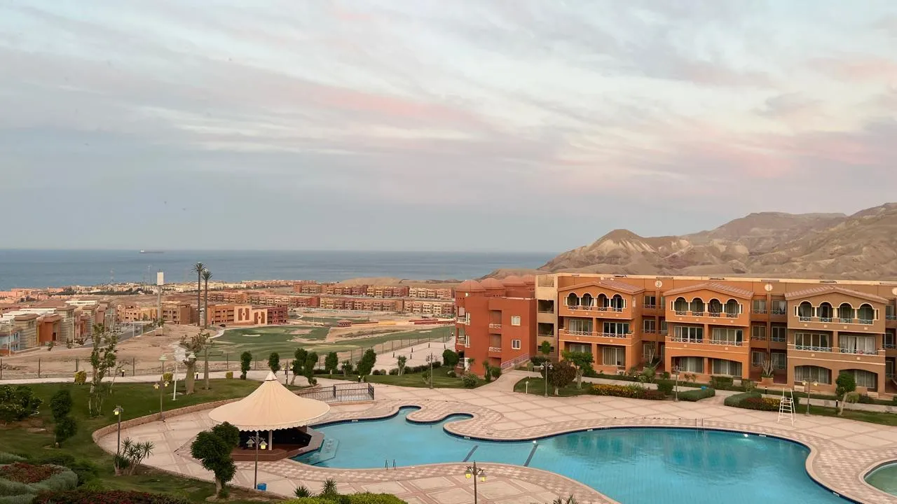 Chalet for sale in Porto Sokhna in Ain Sokhna of 110 m² with 2 bedrooms