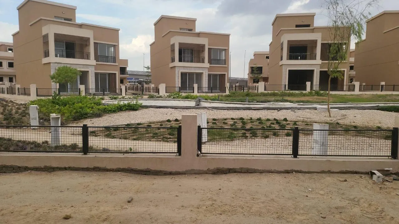 Villa for sale in Taj City in New Cairo of 265 m² with 3 bedrooms