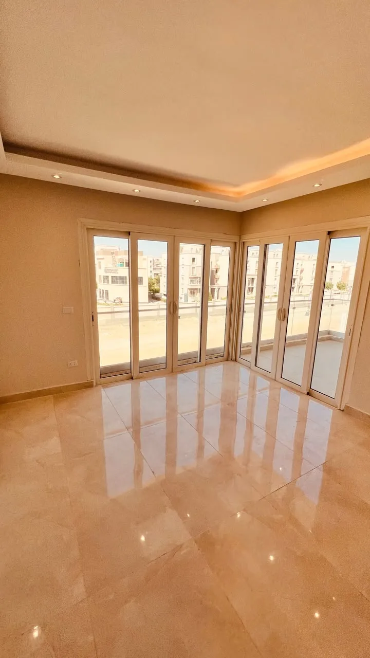 Apartment for sale in Mountain View iCity October in Northern Expansion of 180 m² with 4 bedrooms