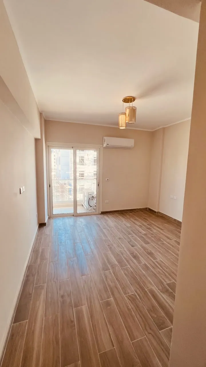 Apartment for sale in Mountain View iCity October in Northern Expansion of 180 m² with 4 bedrooms