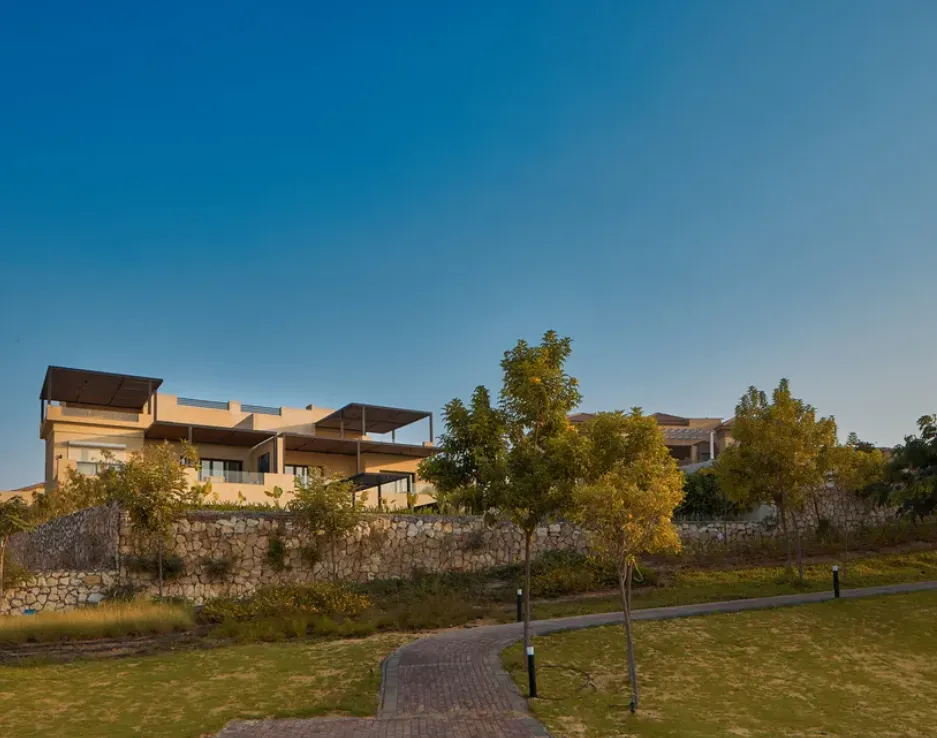 Townhouse for sale in Telal Al Guezira in El Sheikh Zayed of 280 m² with 4 bedrooms
