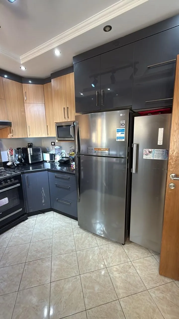 Apartment for sale in El Rehab in New Cairo of 211 m² with 3 bedrooms