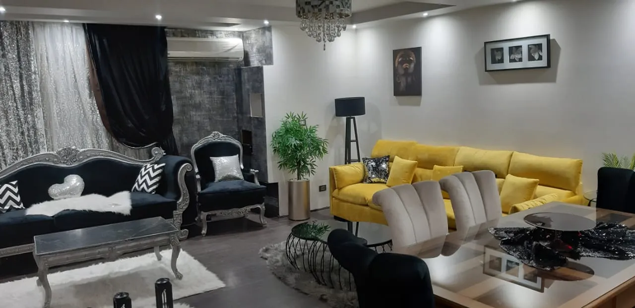 Apartment for sale in El Rehab in New Cairo of 197 m² with 3 bedrooms