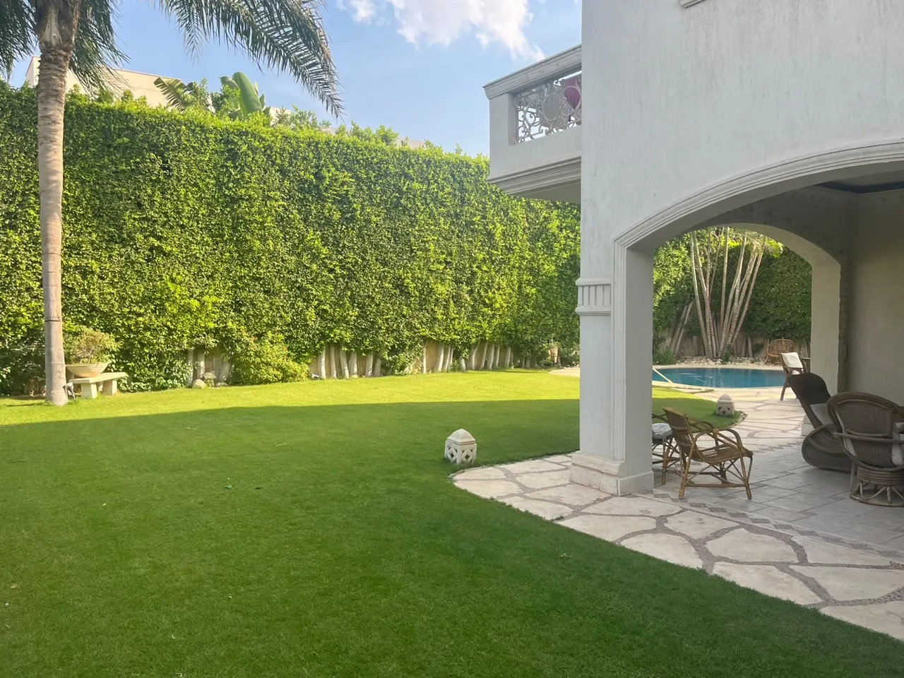 Villa for sale in Royal Hills in 6th of October City of 980 m² with 6 bedrooms
