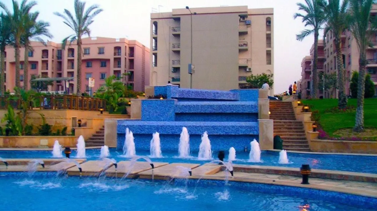 Apartment for sale in El Rehab  in New Cairo of 178 m² with 3 bedrooms