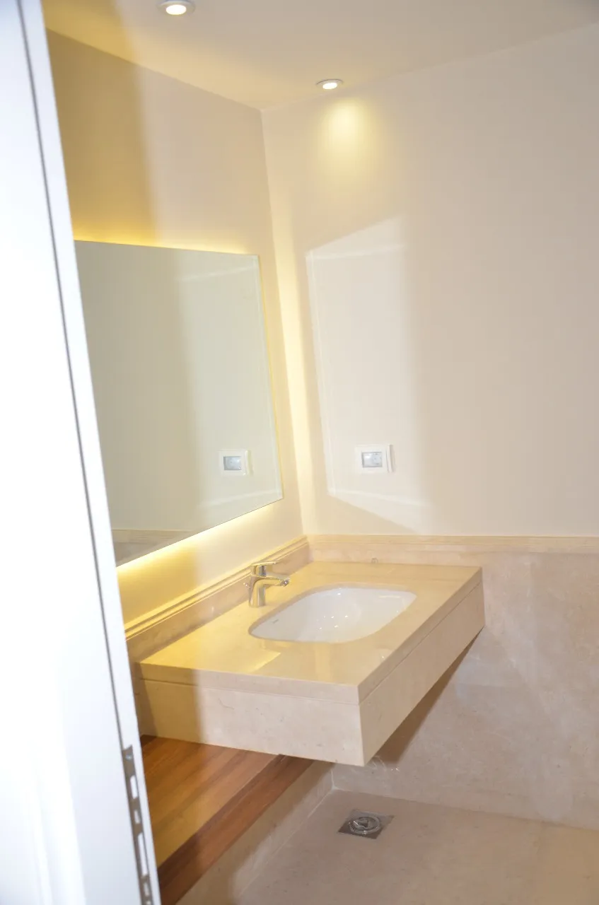 Apartment for sale in Pyramid Hills in 6th of October City of 202 m² with 3 bedrooms