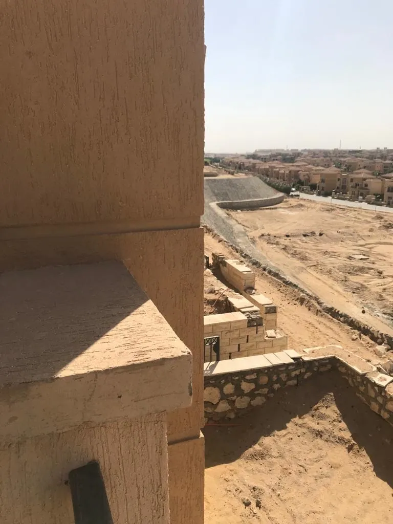  للبيع في ستون بارك في  بمساحة 0 م² تتكون من 0 غرف